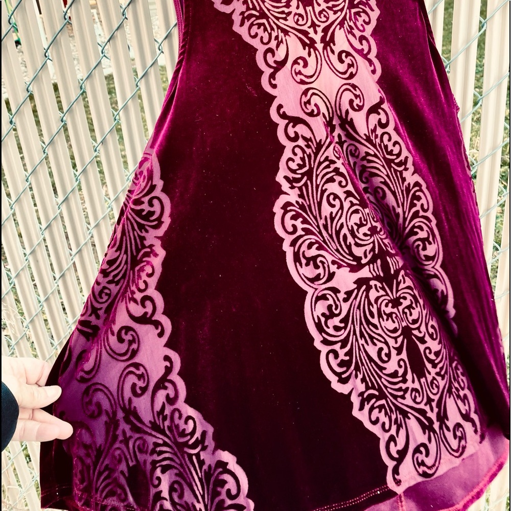 Gorgeous Holiday Burgundy Cut Velvet Trapeze Fly Away Tank Top M/L - Picture 2 of 9